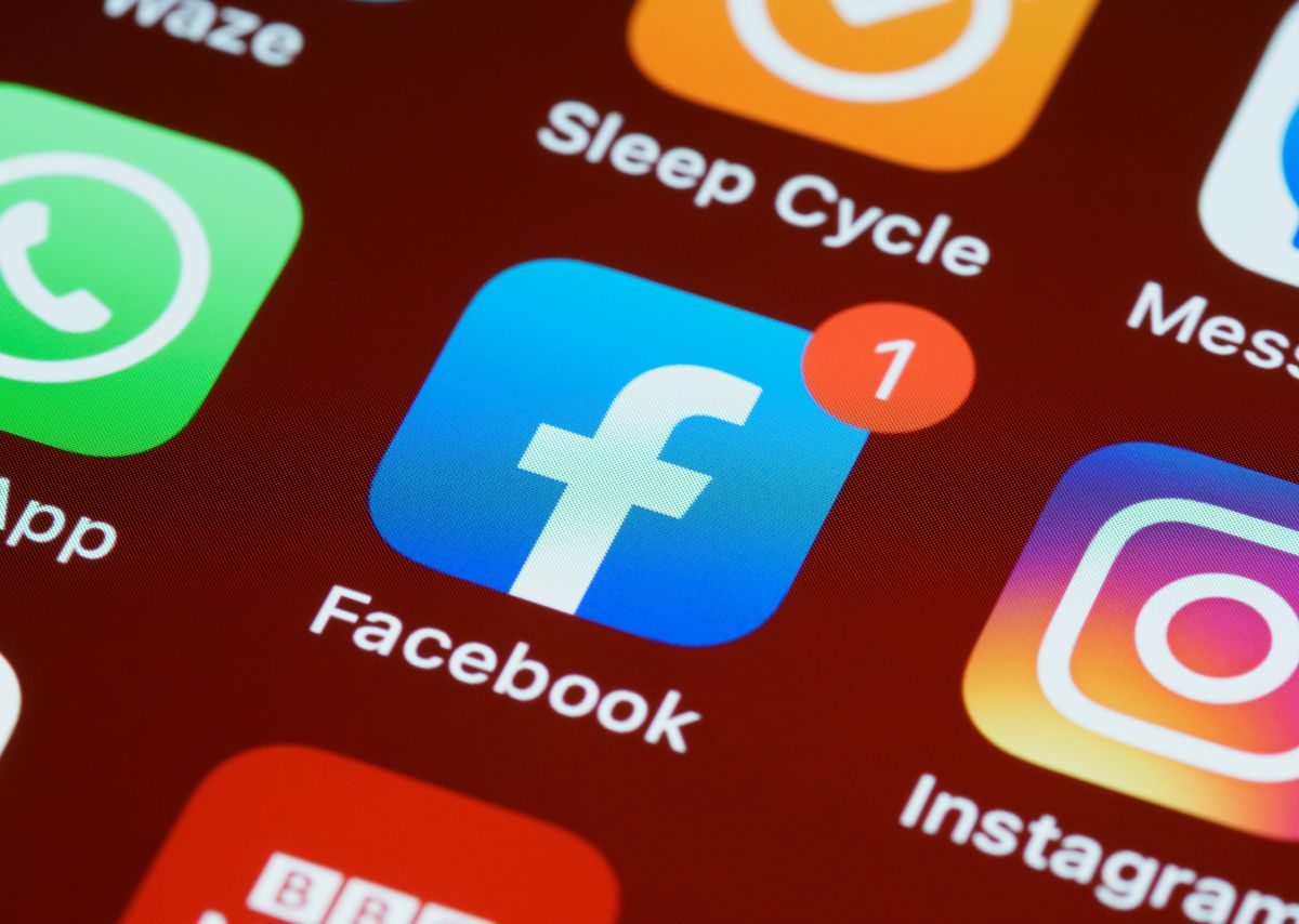 Odinstalowanie Facebook Dating – jak usunąć randki na FB?